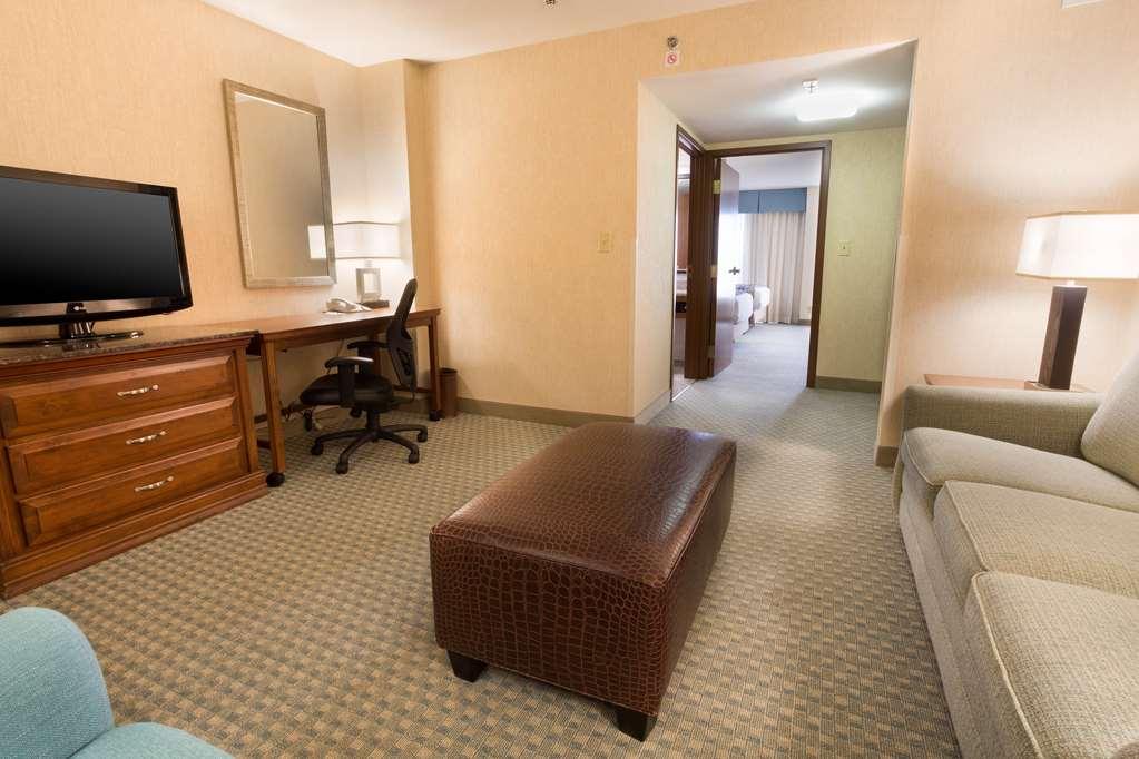 Drury Inn & Suites Birmingham Lakeshore Drive Номер фото