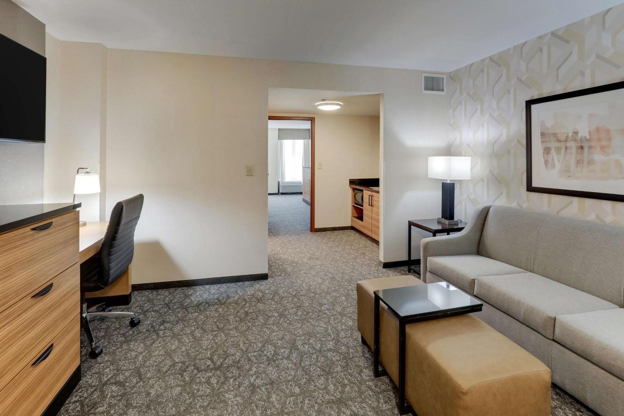 Drury Inn & Suites Birmingham Lakeshore Drive Екстер'єр фото